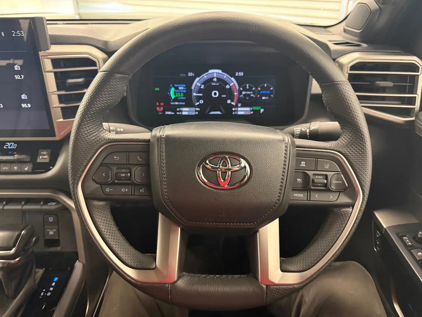 2025 Toyota Tundra Gallery Image 25