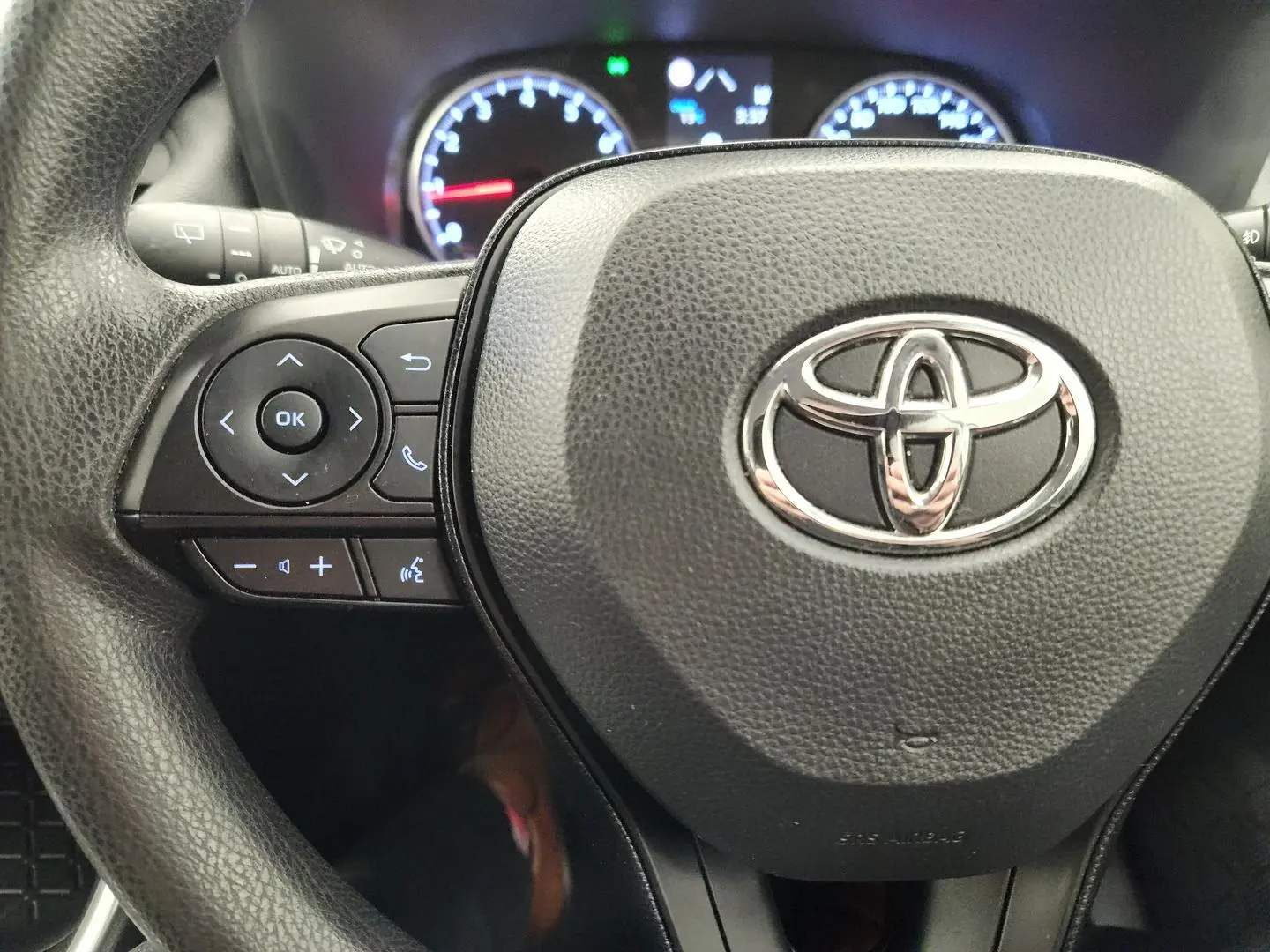 2020 Toyota RAV4 Gallery Image 27