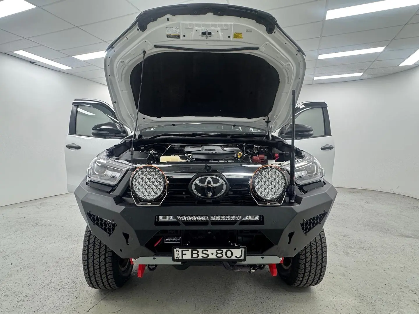 2023 Toyota Hilux Gallery Image 13