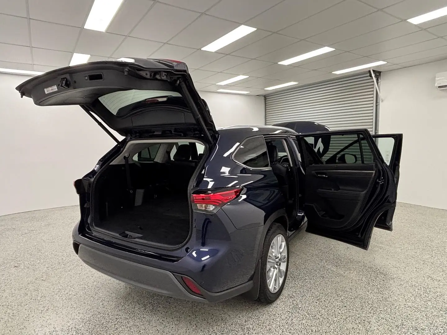 2022 Toyota Kluger Gallery Image 10