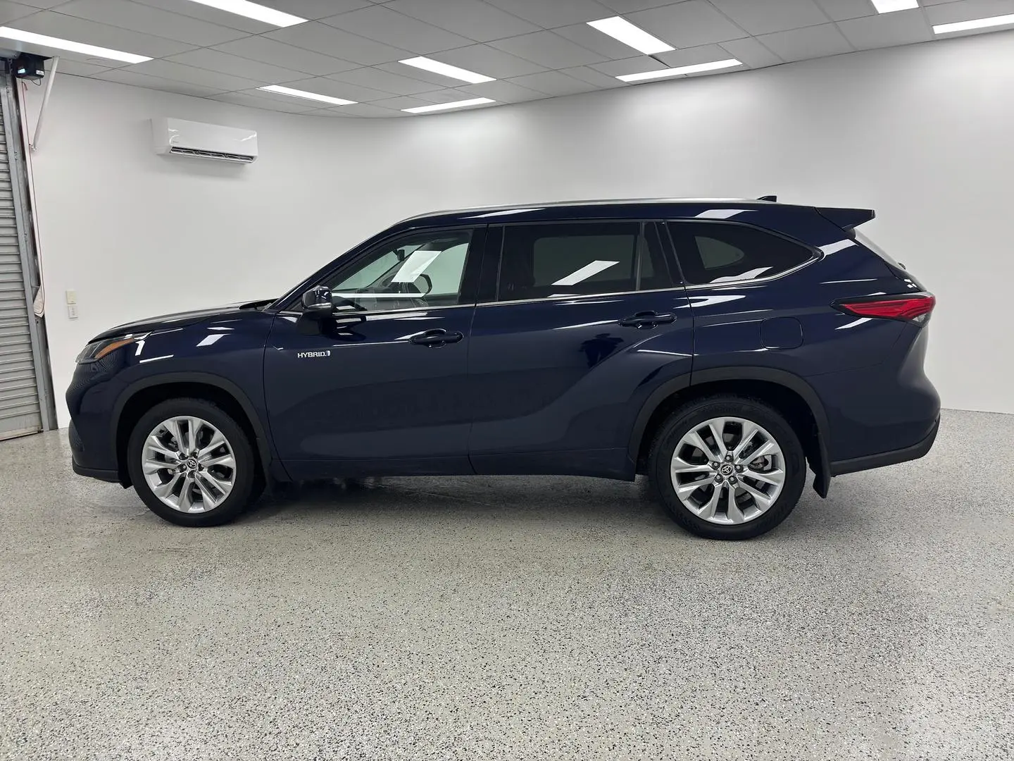 2022 Toyota Kluger Gallery Image 6