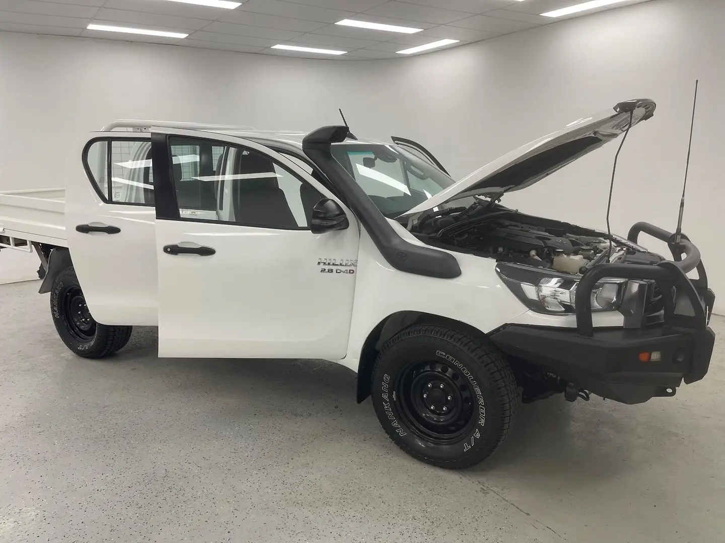 2021 Toyota Hilux Gallery Image 7