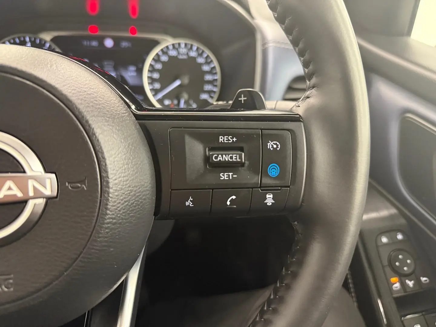 2024 Nissan QASHQAI Gallery Image 26