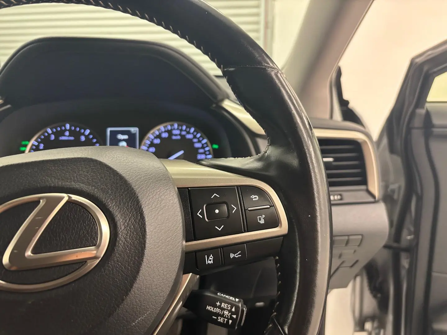 2017 Lexus RX Gallery Image 22