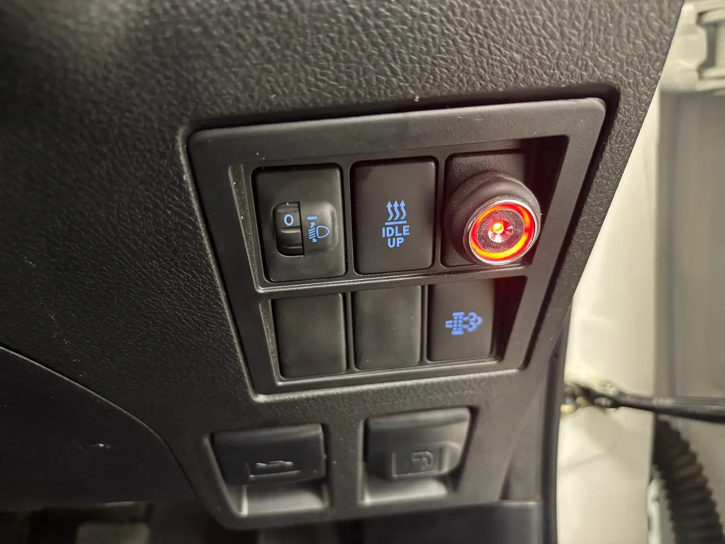 2023 Toyota Hilux Gallery Image 26