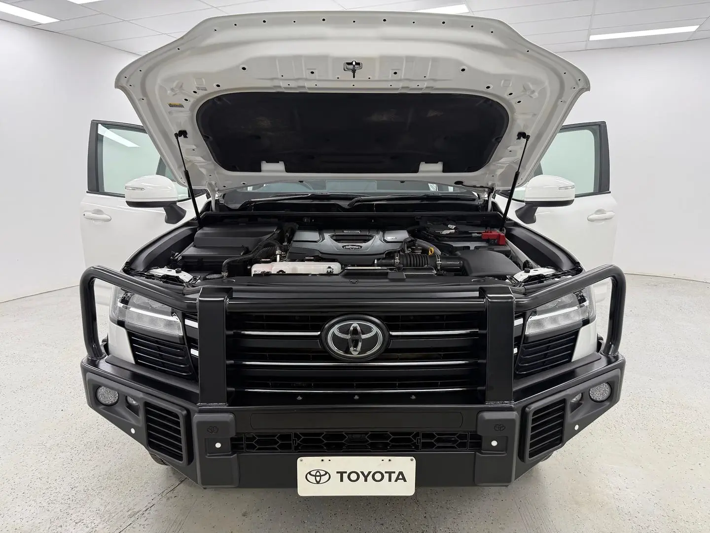 2024 Toyota Landcruiser Gallery Image 23