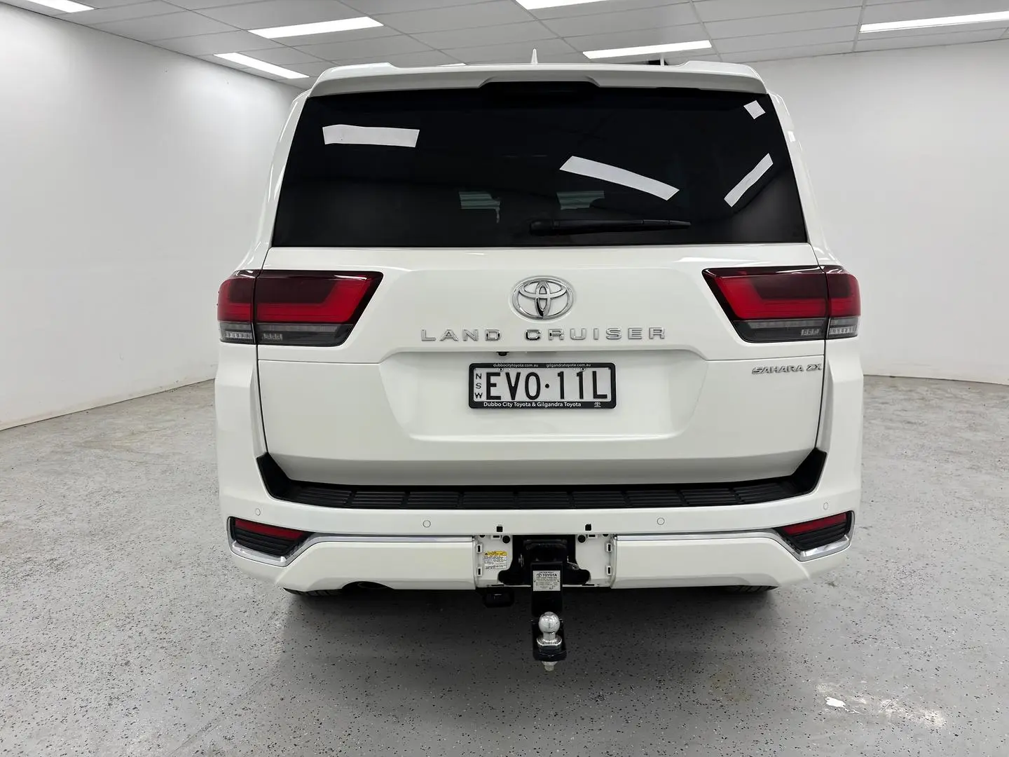 2022 Toyota Landcruiser Gallery Image 4