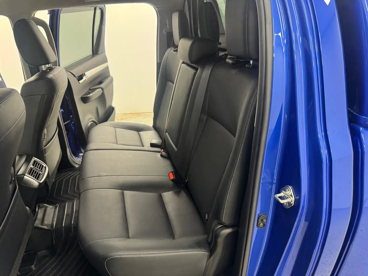 2023 Toyota Hilux Gallery Image 30