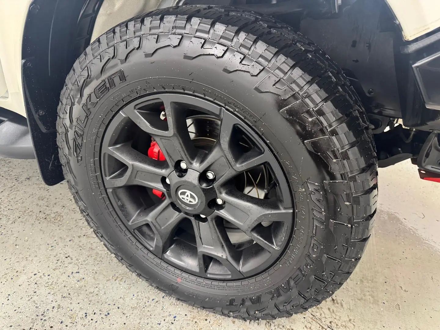 2018 Toyota Hilux Gallery Image 16