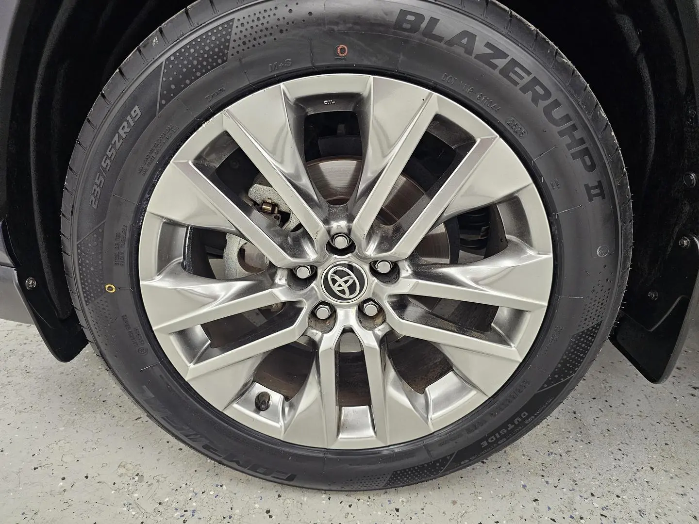 2021 Toyota RAV4 Gallery Image 9