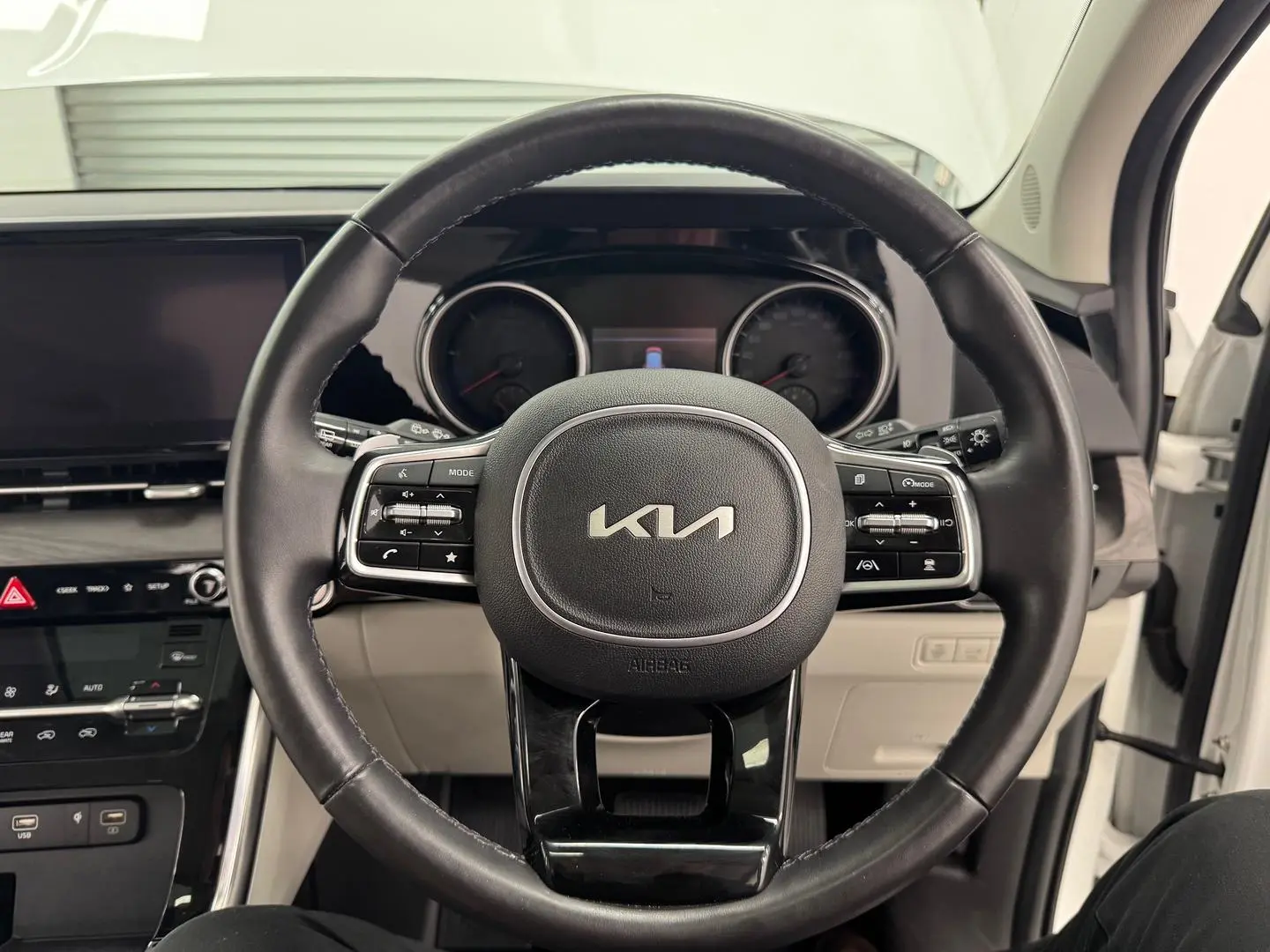 2023 Kia Carnival Gallery Image 22