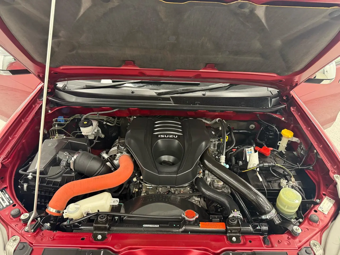 2020 Isuzu MU-X Gallery Image 20
