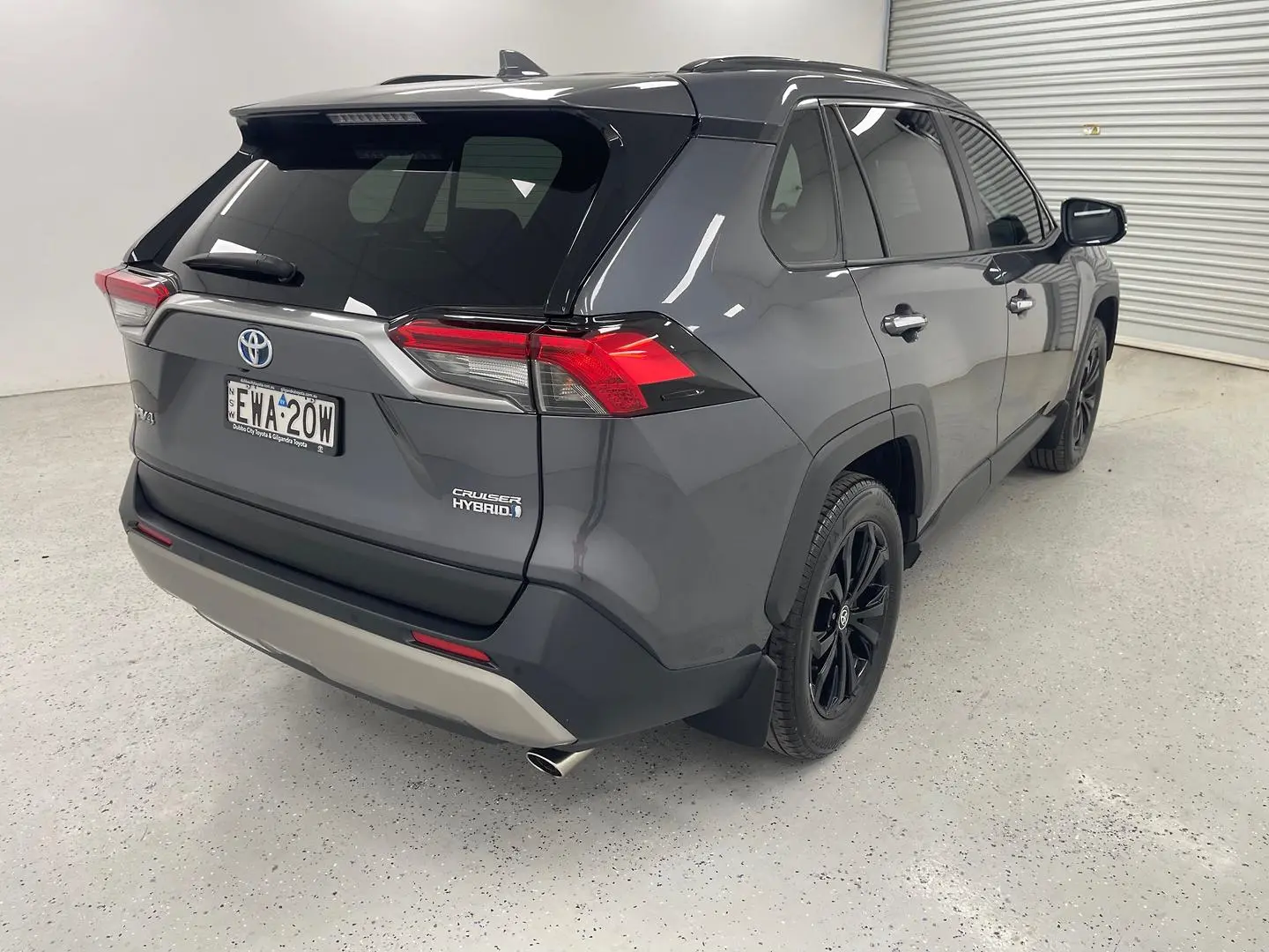 2022 Toyota RAV4 Gallery Image 3