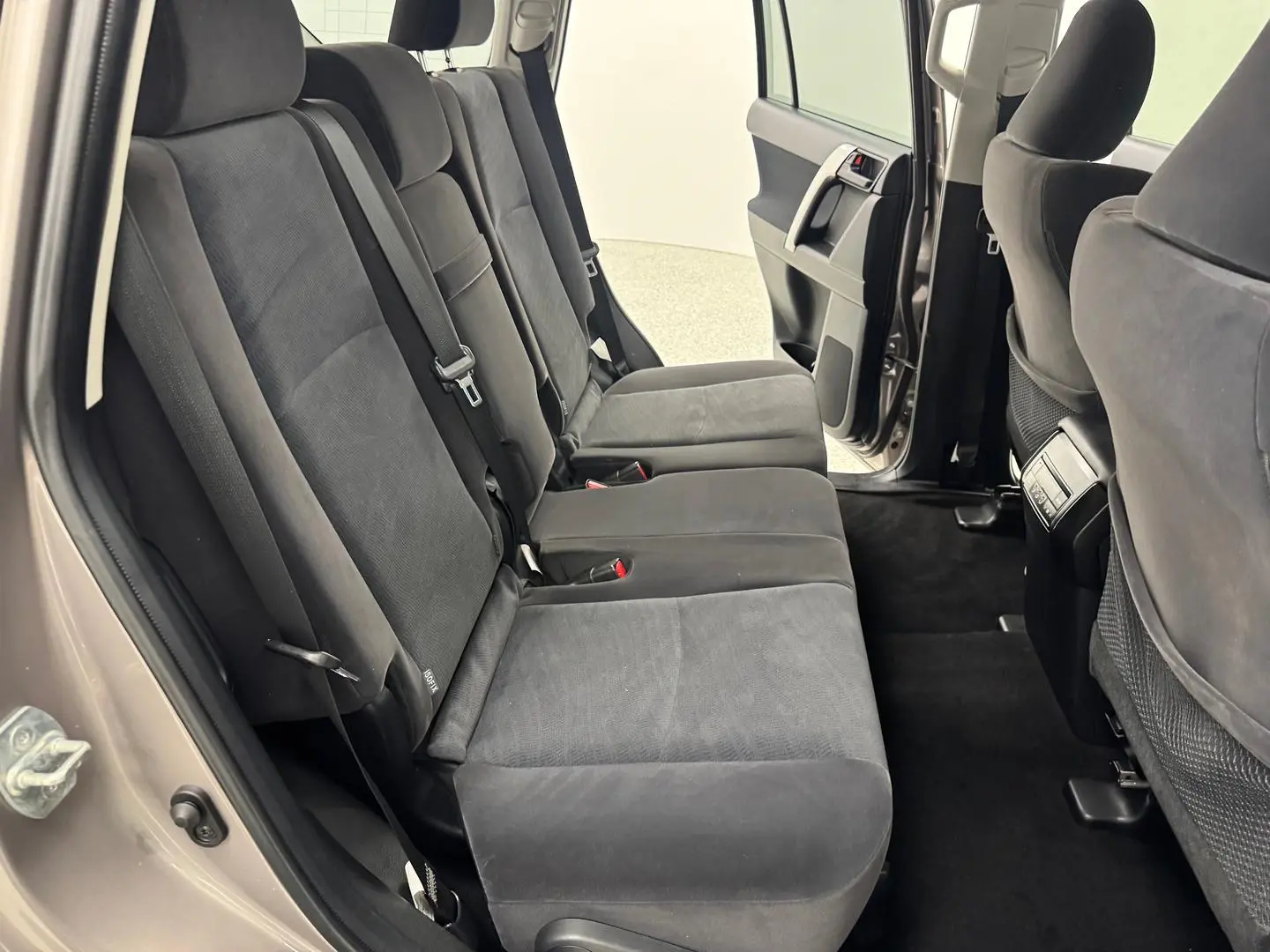 2023 Toyota Landcruiser Prado Gallery Image 27