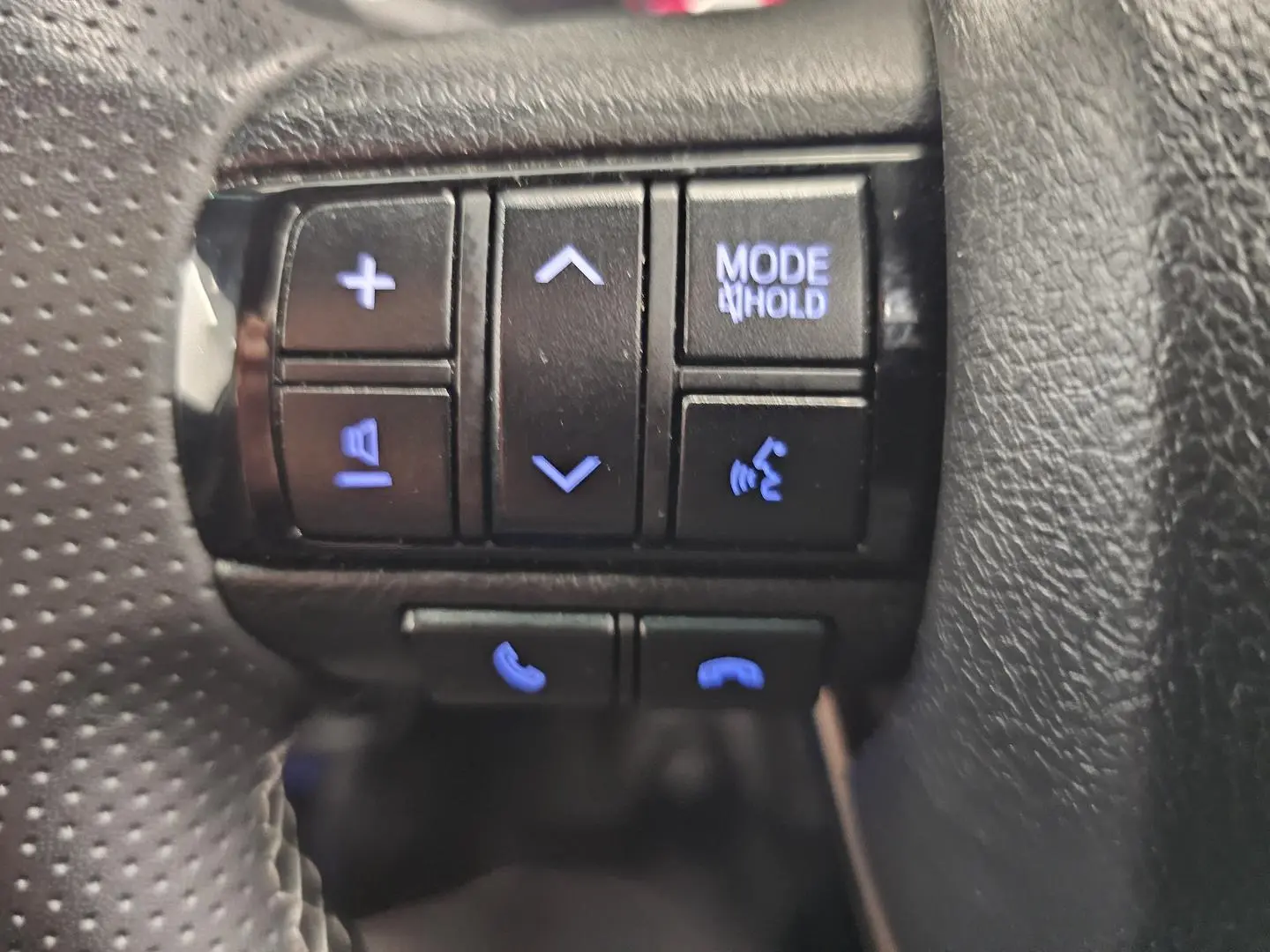 2025 Toyota Hilux Gallery Image 35