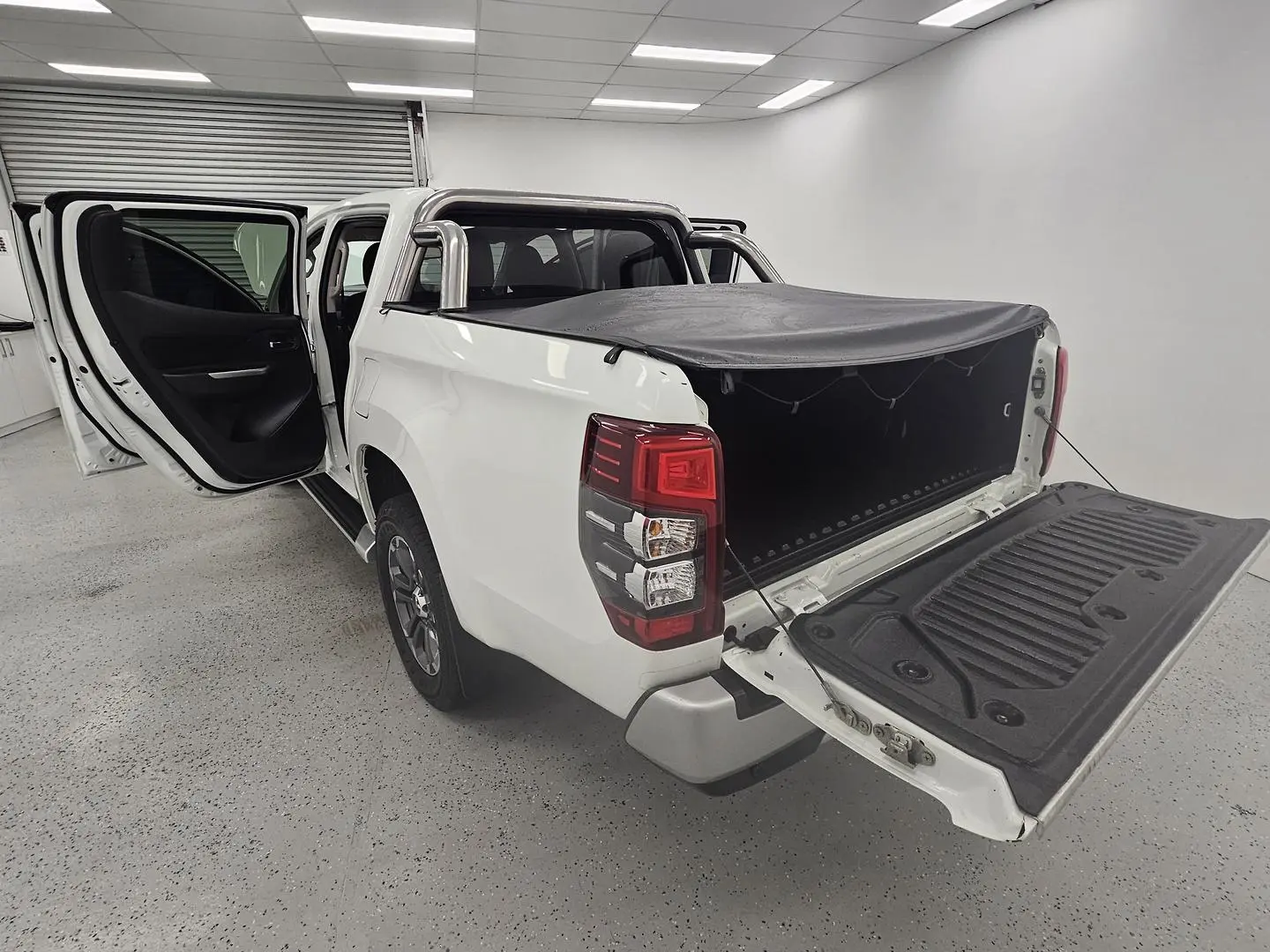 2019 Mitsubishi Triton Gallery Image 15