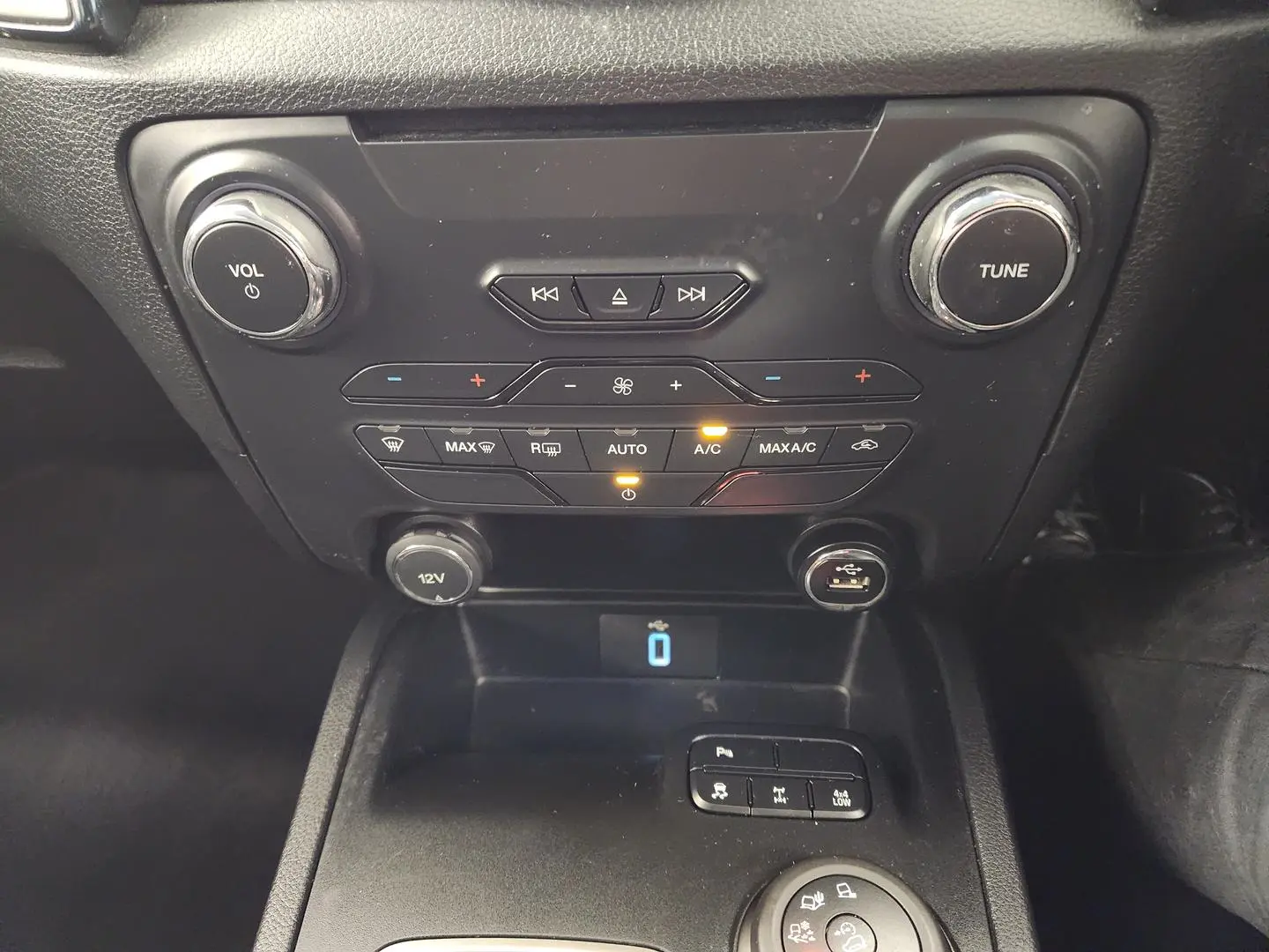 2021 Ford Everest Gallery Image 31