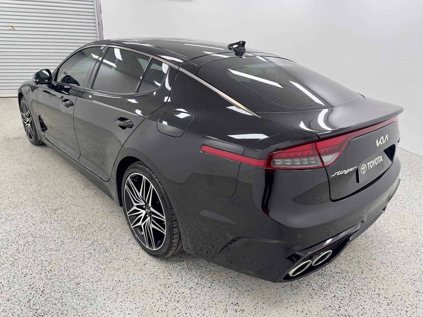 2022 Kia Stinger Gallery Image 4