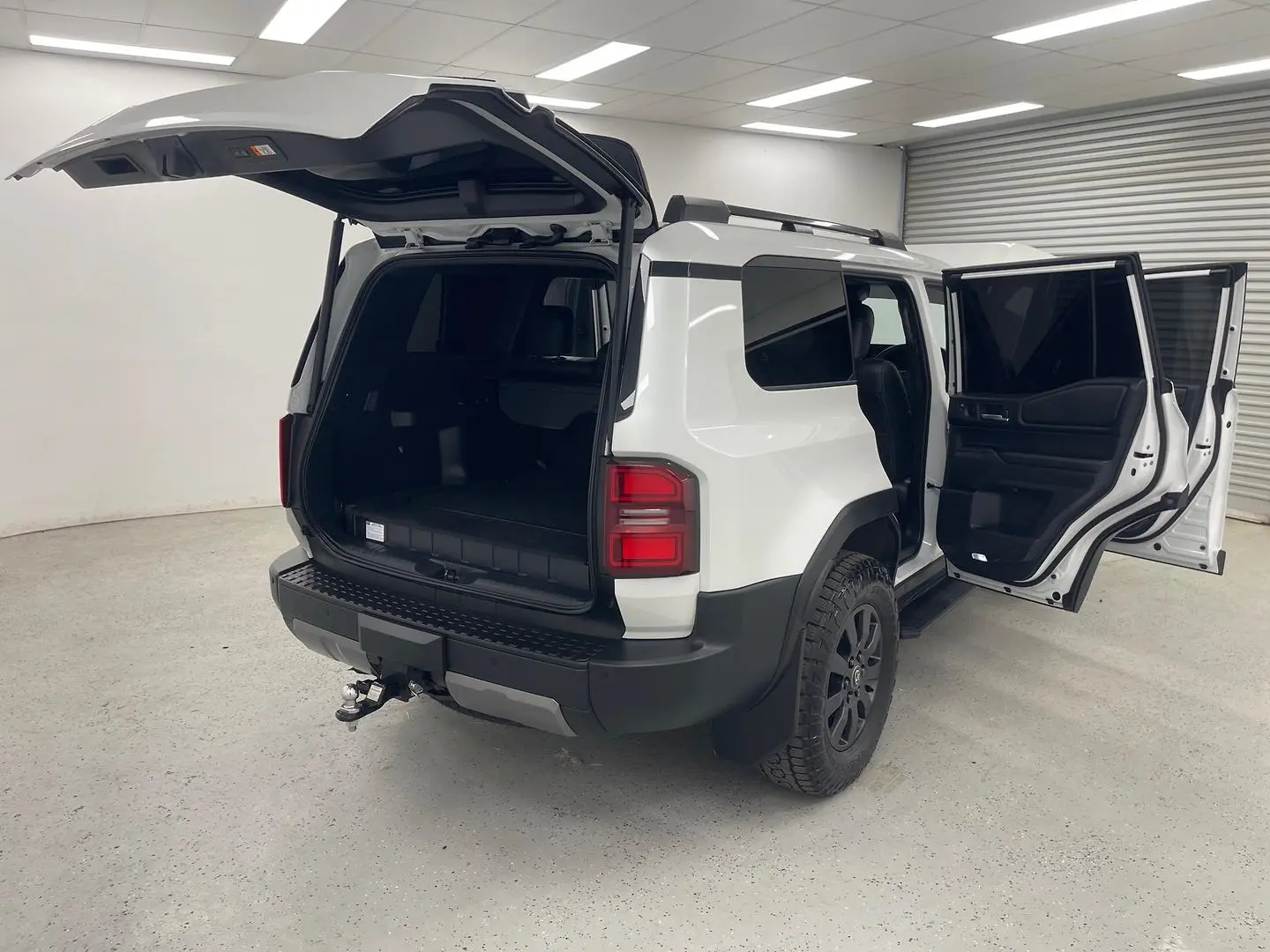 2024 Toyota Landcruiser Prado Gallery Image 10