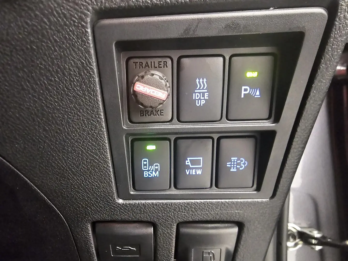 2024 Toyota Hilux Gallery Image 39