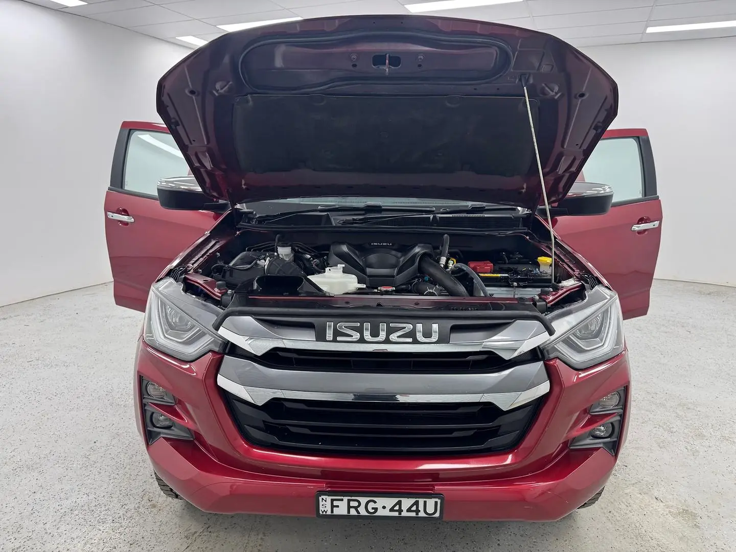 2022 Isuzu D-MAX Gallery Image 13
