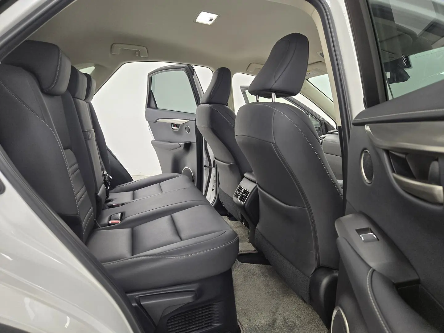 2020 Lexus NX Gallery Image 21