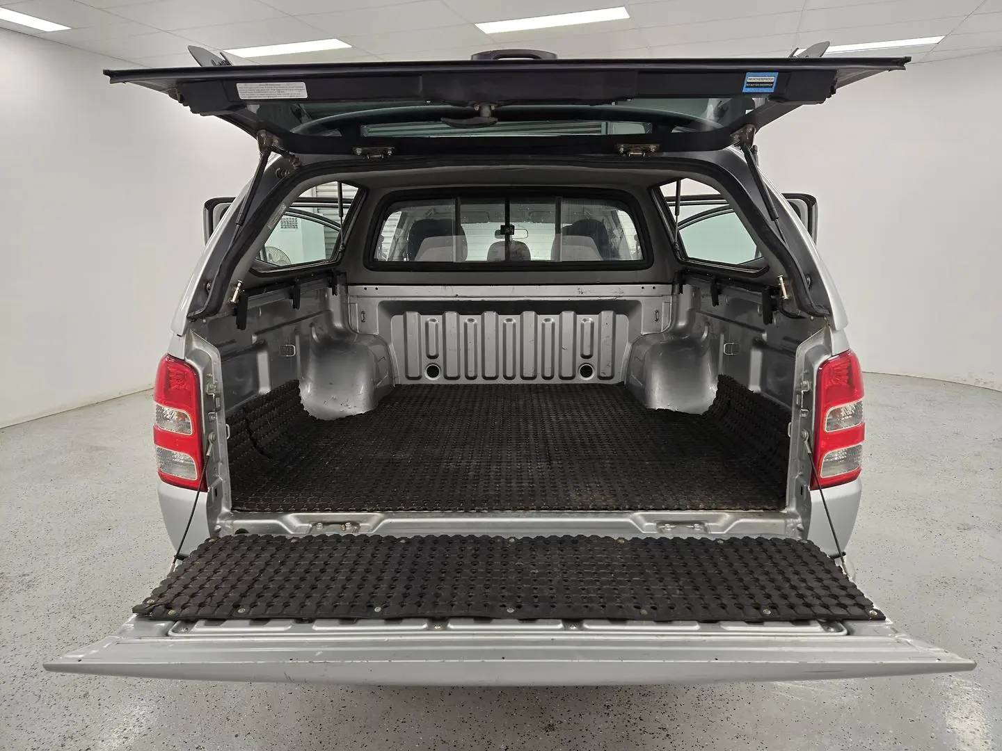 2018 Mitsubishi Triton Gallery Image 11