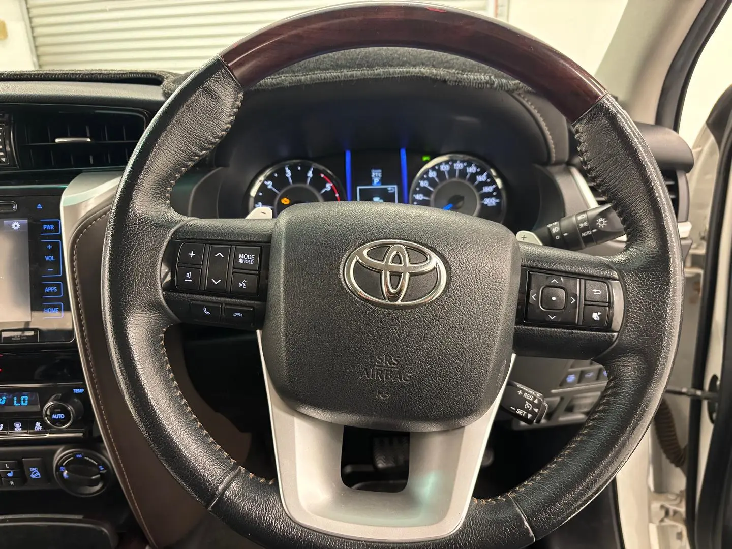 2018 Toyota Fortuner Gallery Image 27