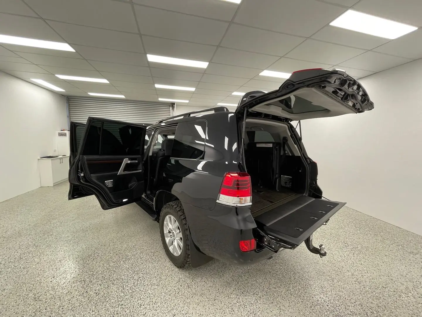 2020 Toyota Landcruiser Gallery Image 10