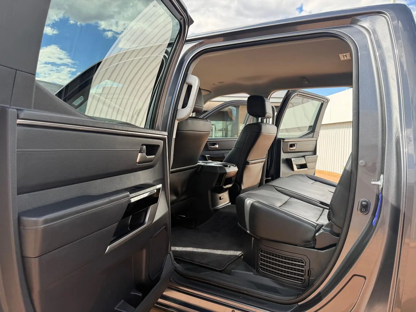 2024 Toyota Tundra Gallery Image 12