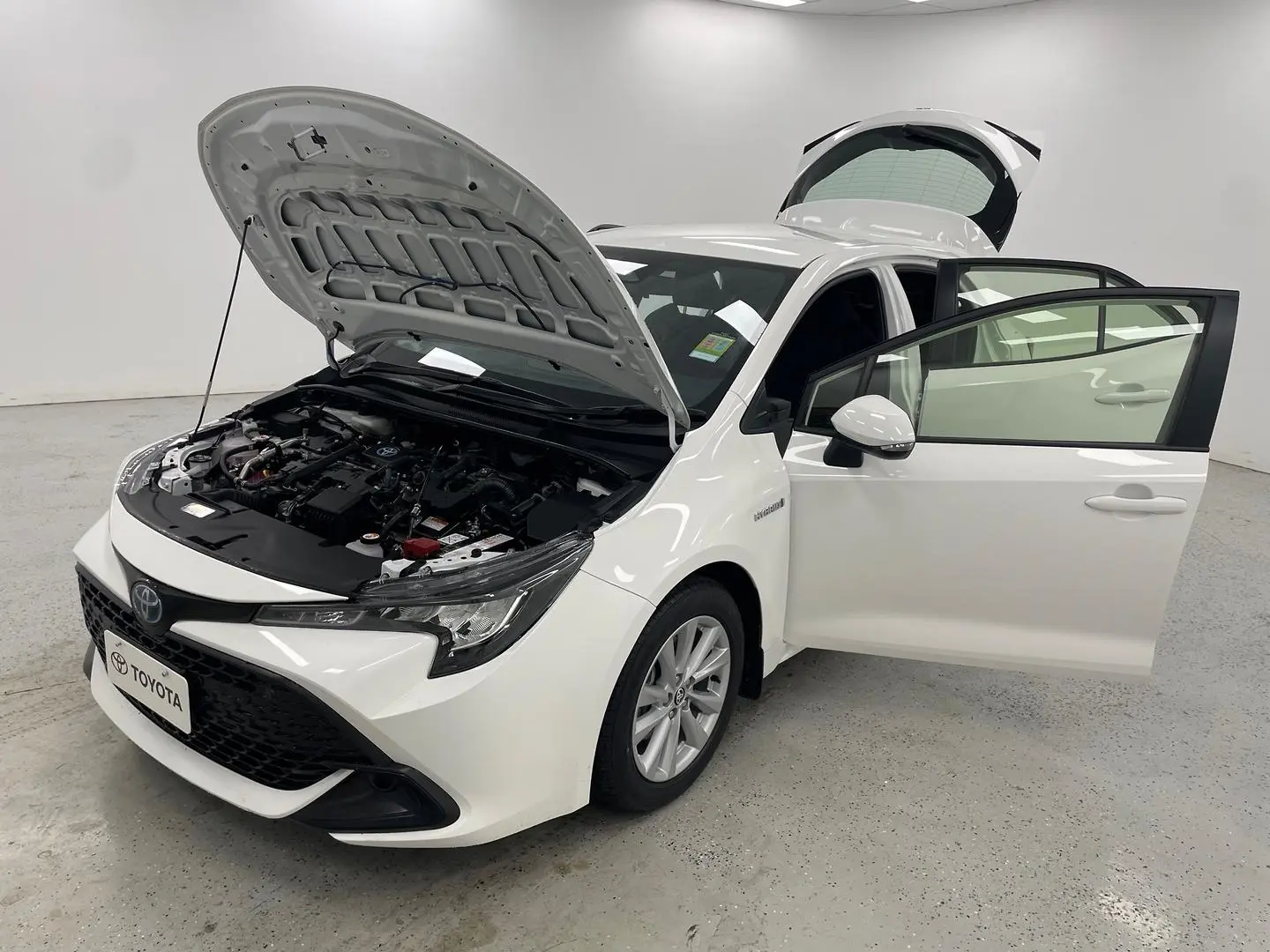 2023 Toyota Corolla Gallery Image 14