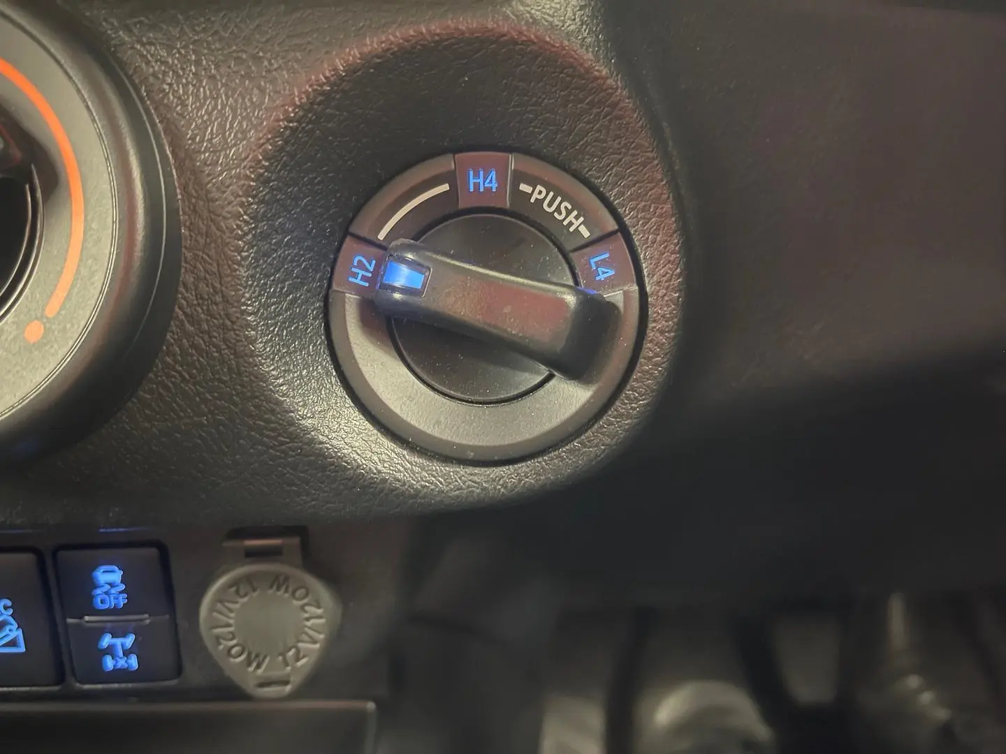 2024 Toyota Hilux Gallery Image 25