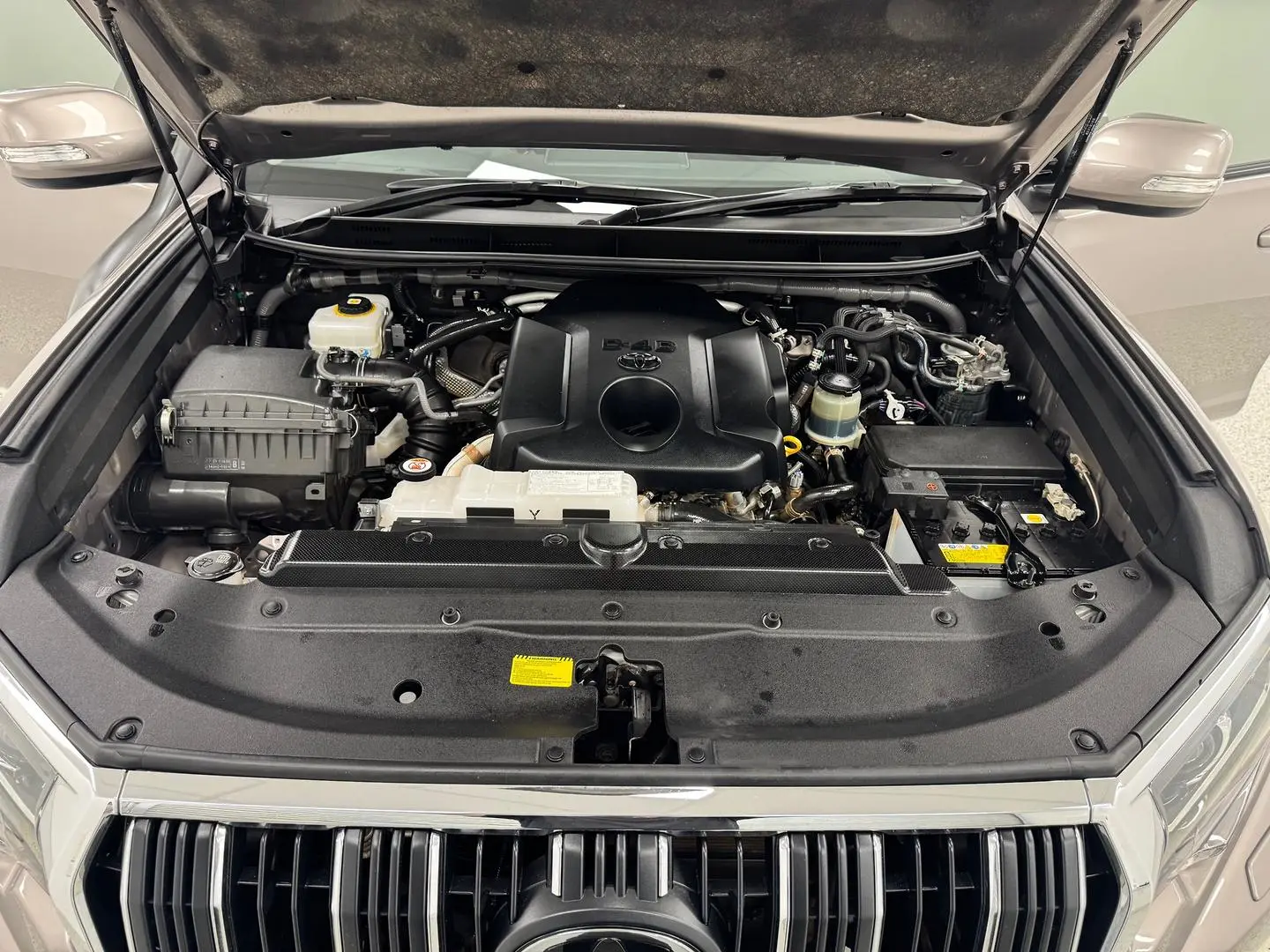 2023 Toyota Landcruiser Prado Gallery Image 14