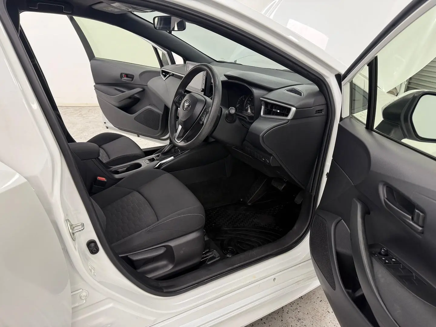 2022 Toyota Corolla Gallery Image 16