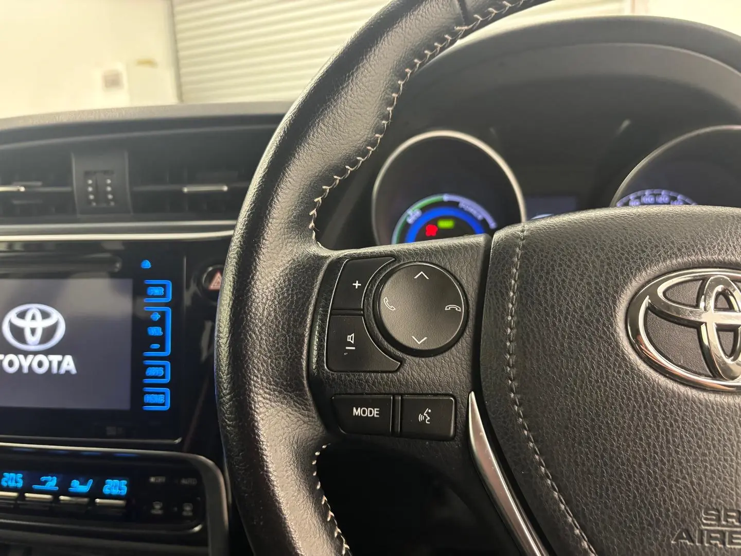 2016 Toyota Corolla Gallery Image 24