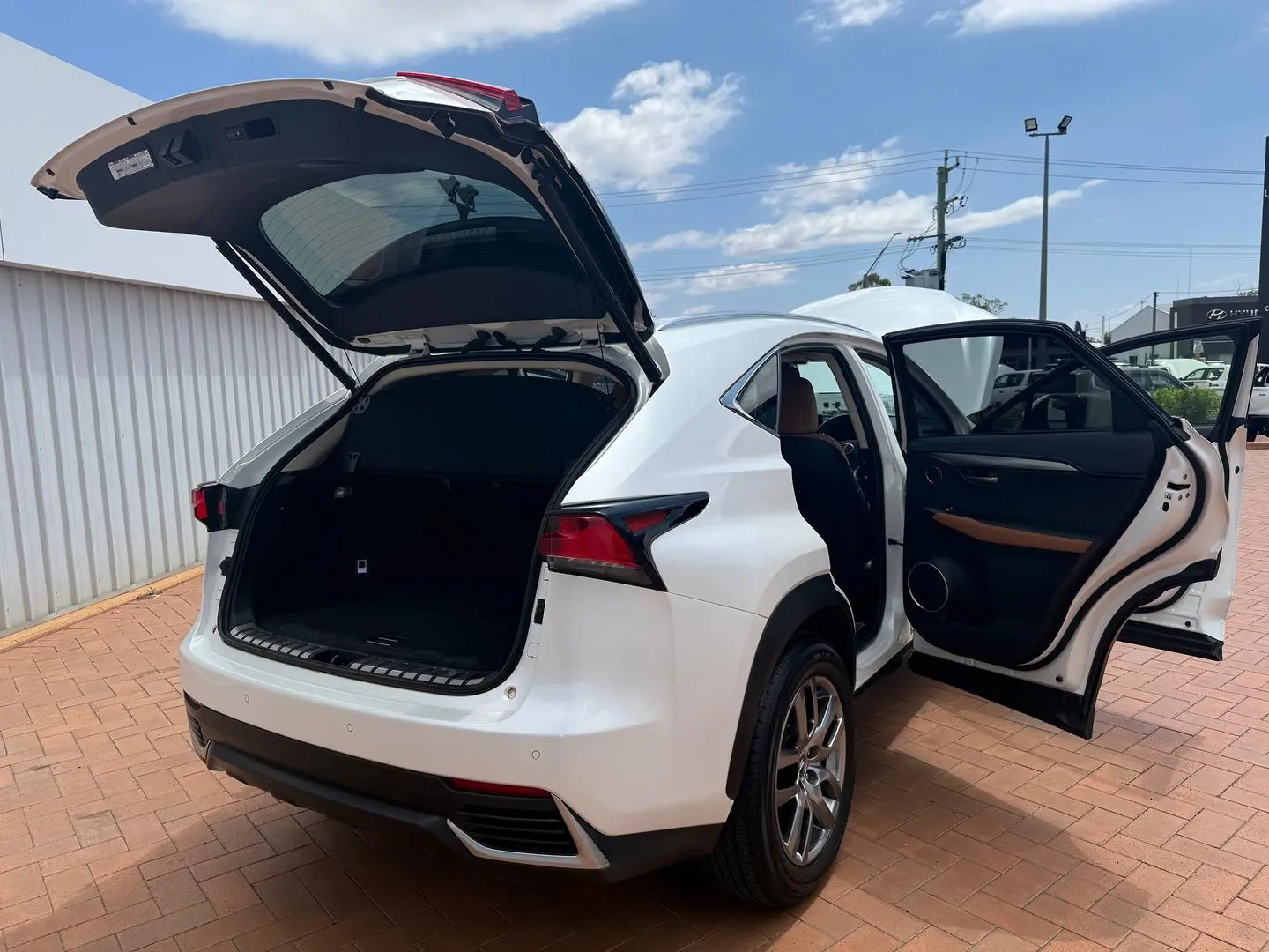 2019 Lexus NX Gallery Image 15