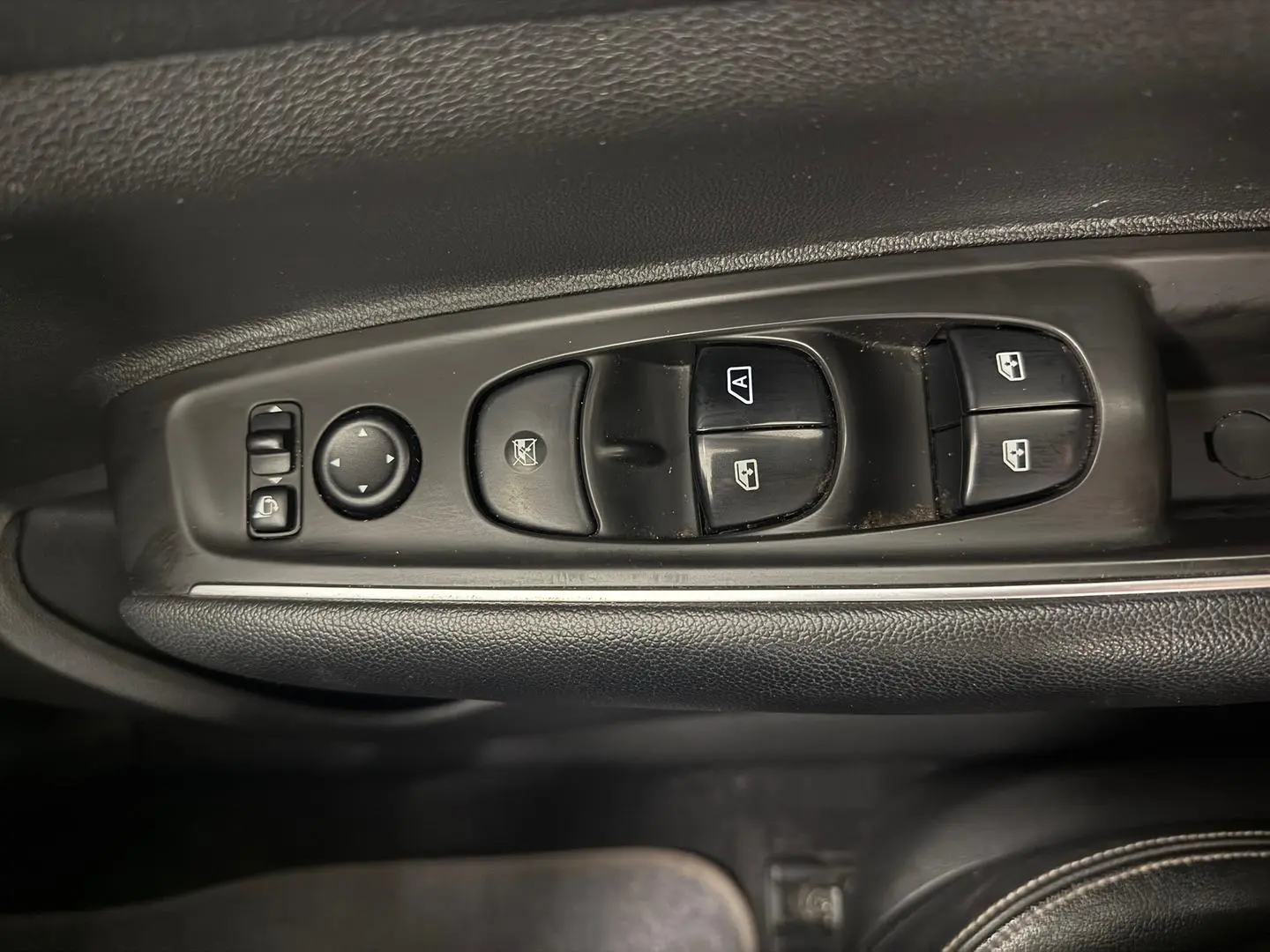 2018 Renault Koleos Gallery Image 27