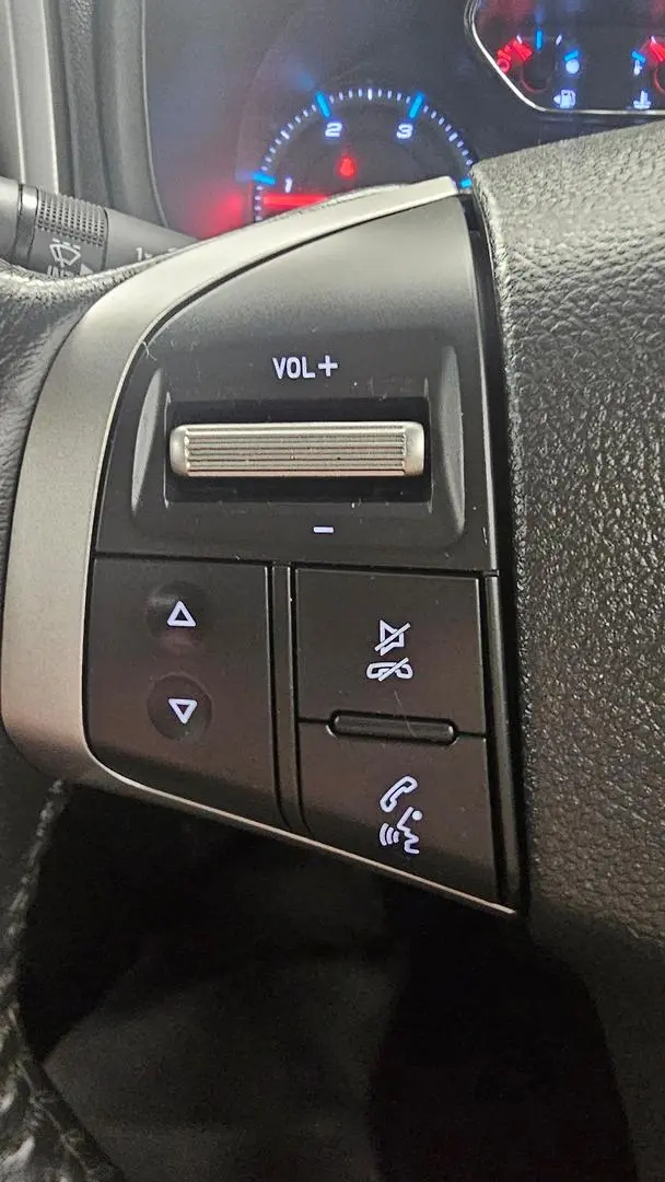 2017 Holden Colorado Gallery Image 35