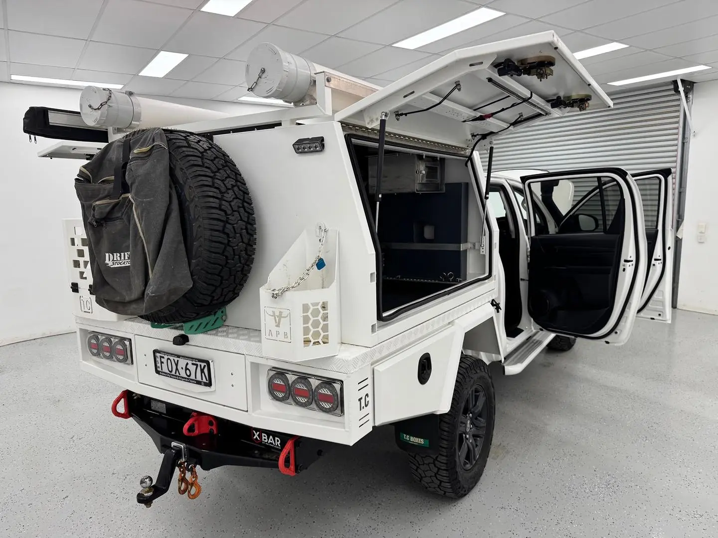 2023 Toyota Hilux Gallery Image 8