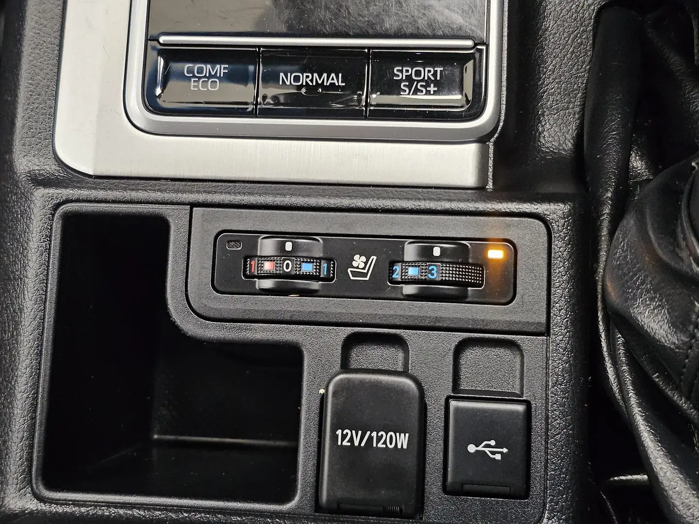 2023 Toyota Landcruiser Prado Gallery Image 33