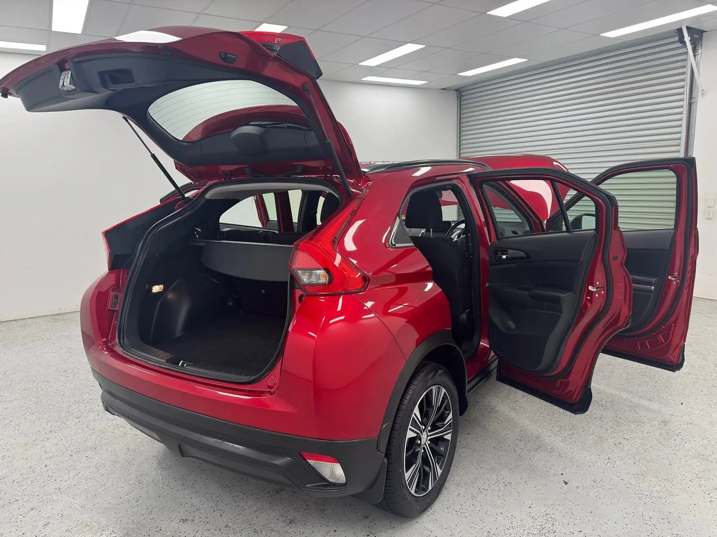 2019 Mitsubishi Eclipse Cross Gallery Image 9