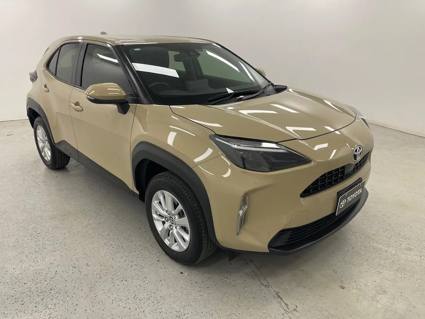 2022 Toyota Yaris Cross Gallery Image 1