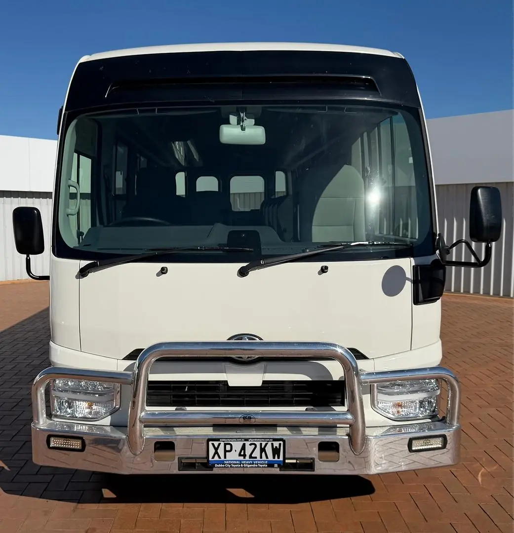 2025 Toyota Coaster Gallery Image 32