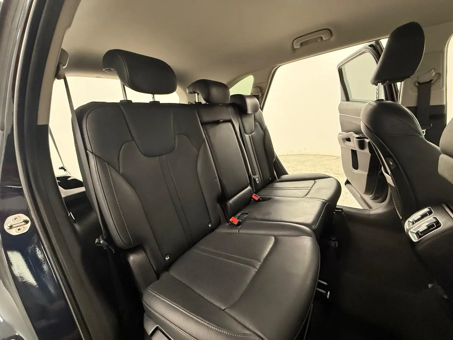 2023 Kia Sorento Gallery Image 22