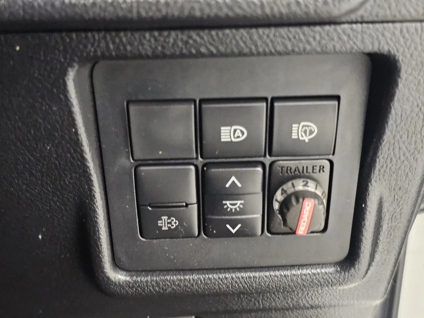 2023 Toyota Landcruiser Prado Gallery Image 39