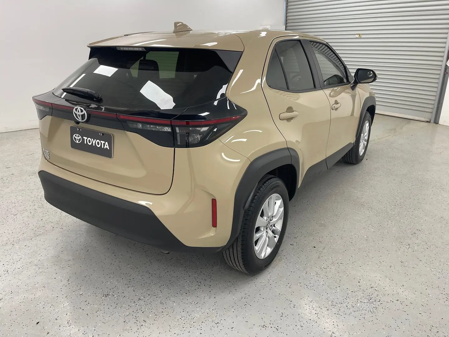 2022 Toyota Yaris Cross Gallery Image 3