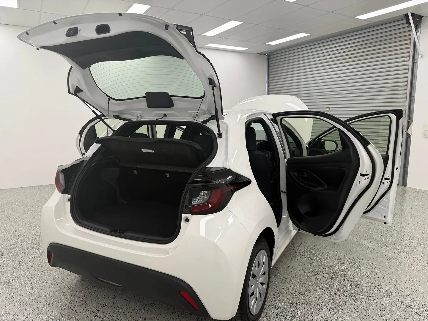 2024 Toyota Yaris Gallery Image 17