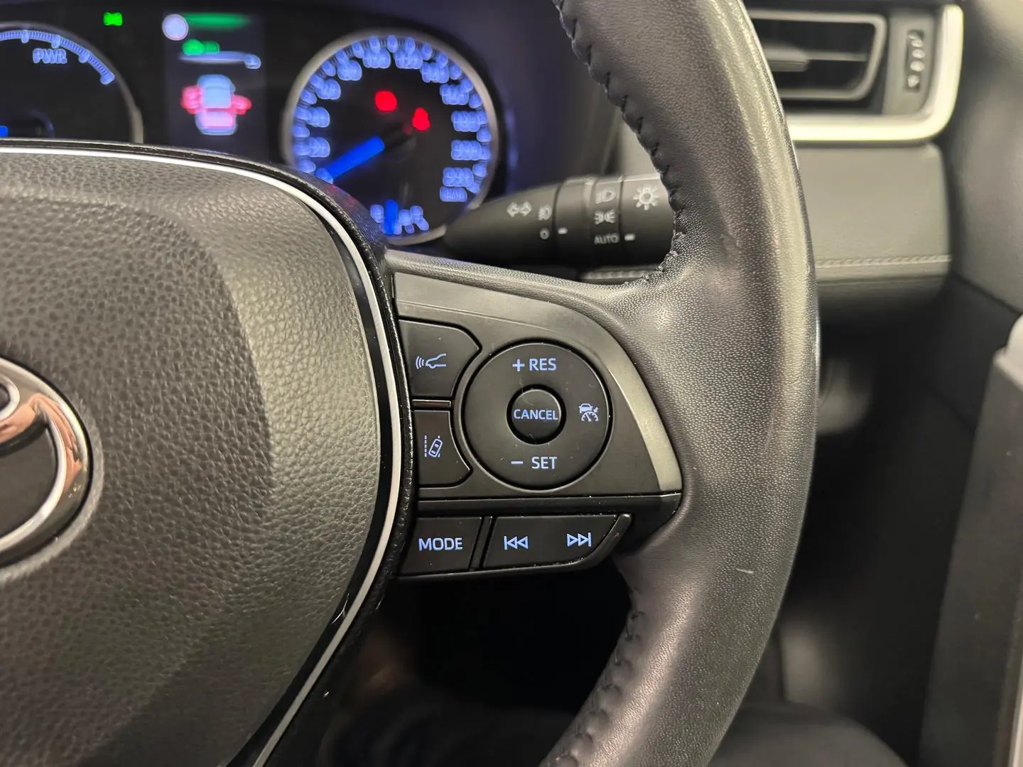 2020 Toyota RAV4 Gallery Image 19