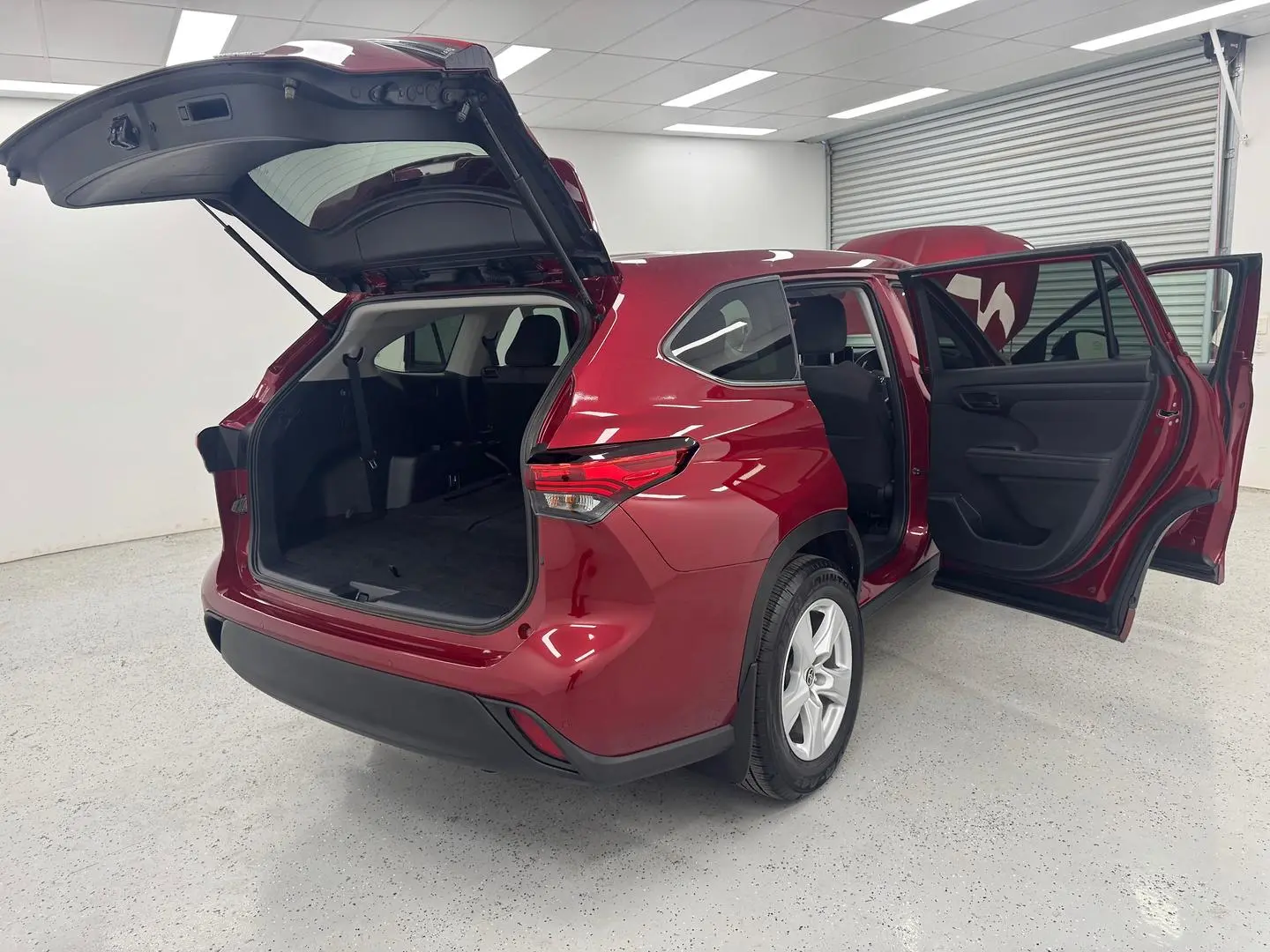 2023 Toyota Kluger Gallery Image 9