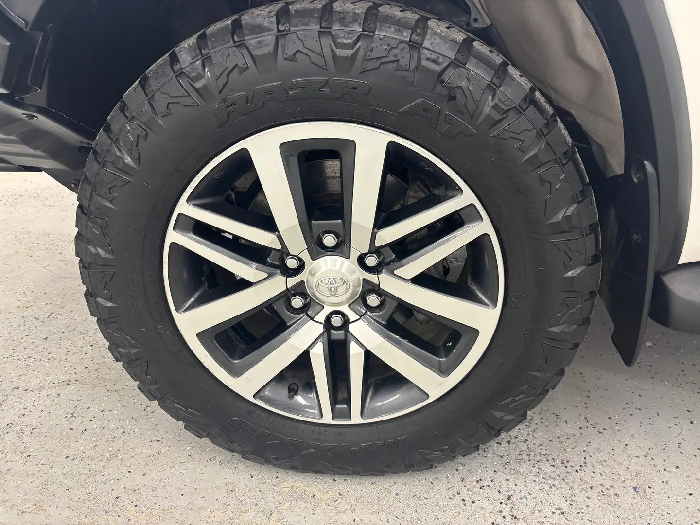 2018 Toyota Fortuner Gallery Image 17